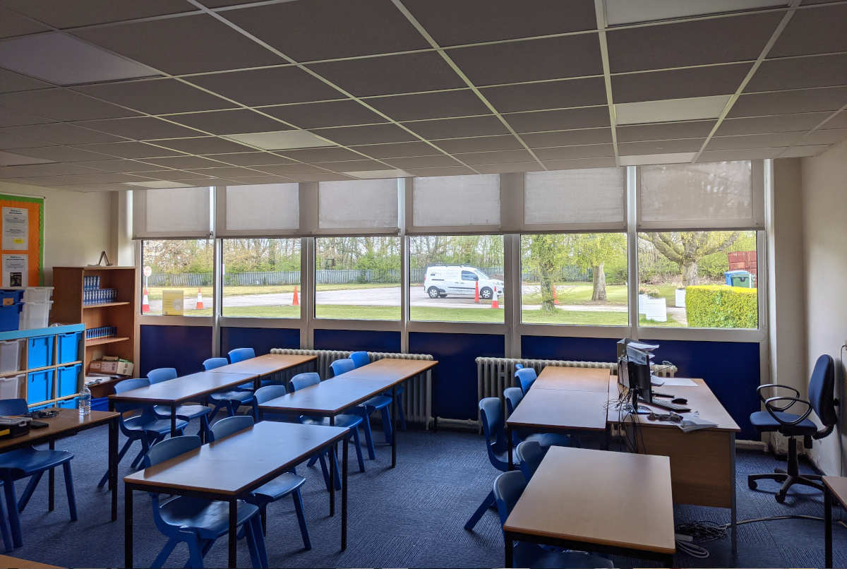 Screen Fabric Roller Blind