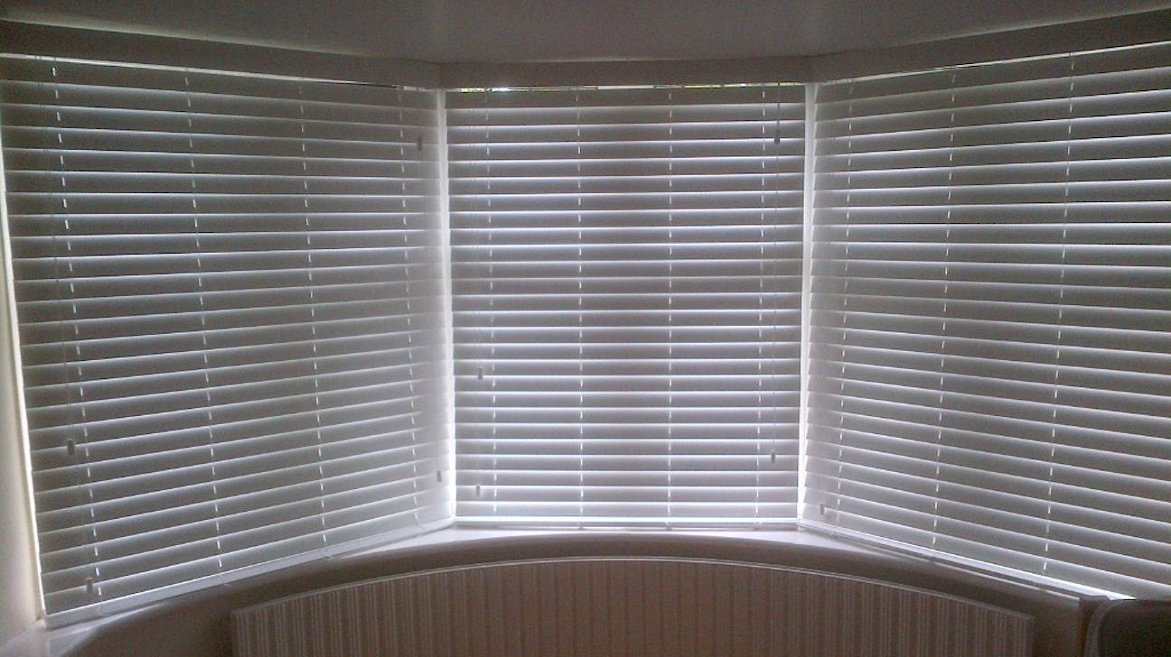 Modern living room with custom venetian blinds