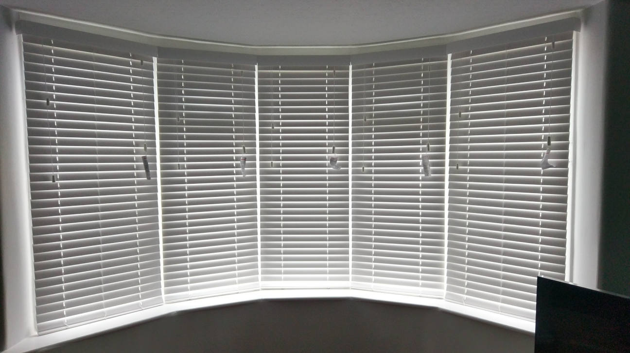 Modern living room with custom venetian blinds