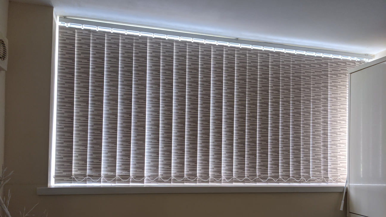 Office with practical vertical blinds